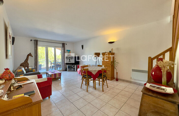 Maison Carros 3 pièce(s) 73 m2 — photo 2