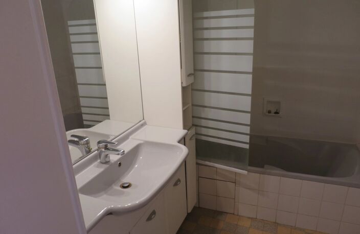 T2 vendu loué pour investisseurs — photo 3