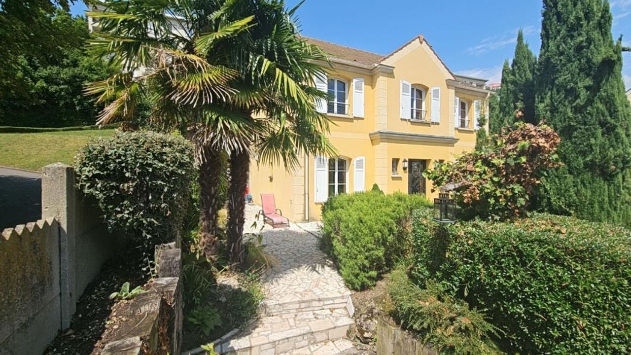 maison 6 pièces 180 m2 à vendre à Saint-Germain-en-Laye (78100)