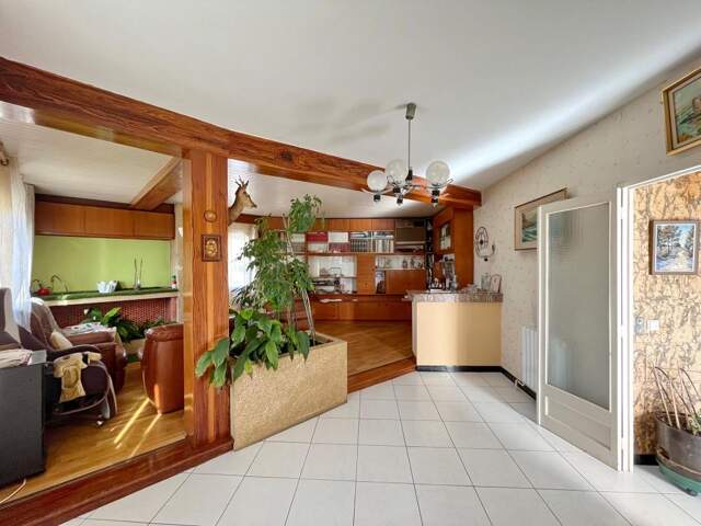 Spacieuse maison familiale idéalement située — photo du bien