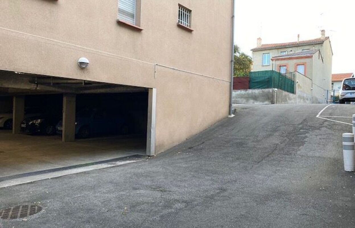 garage  pièces  m2 à louer à Toulouse (31400)