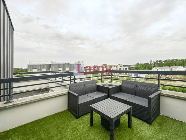 Parking + Appartement — photo du bien