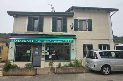 Immeuble  310300 €