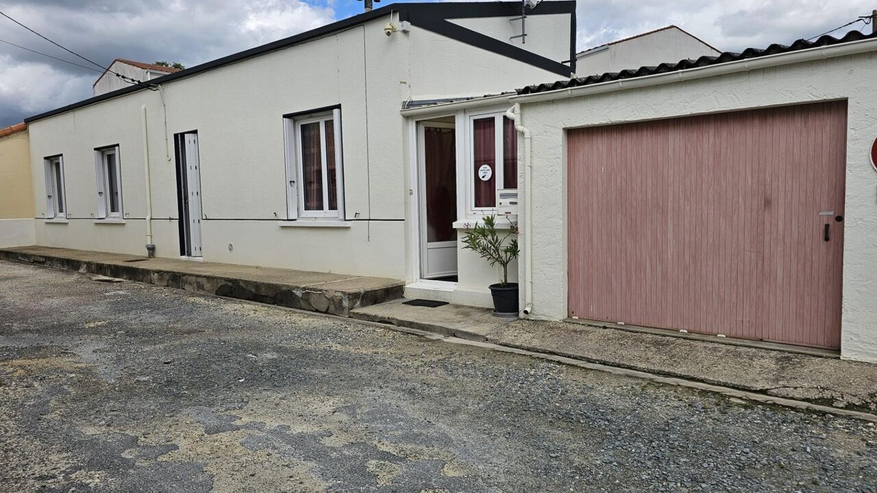 maison 5 pièces 80 m2 à vendre à Rochefort (17300)