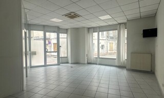 Commerce 2 Pièces 60 m² à louer à Tournon-sur-Rhône (07300)