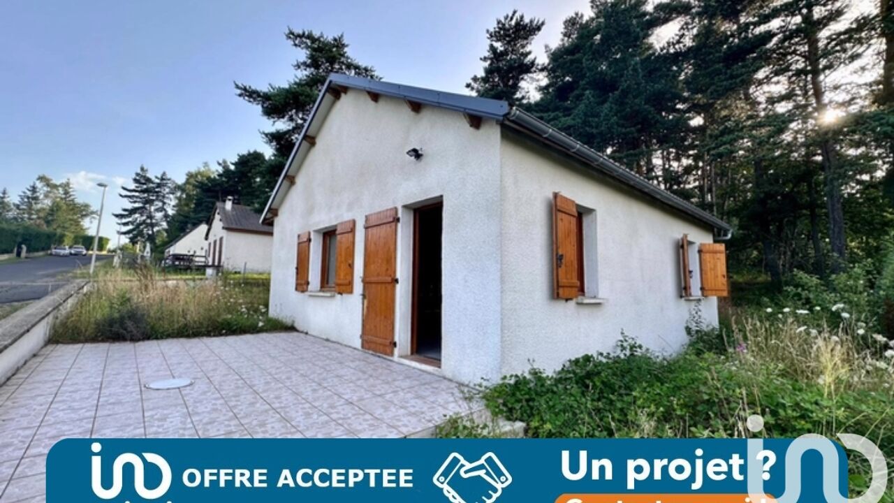 maison 3 pièces 60 m2 à vendre à Val-d'Arcomie (15320)