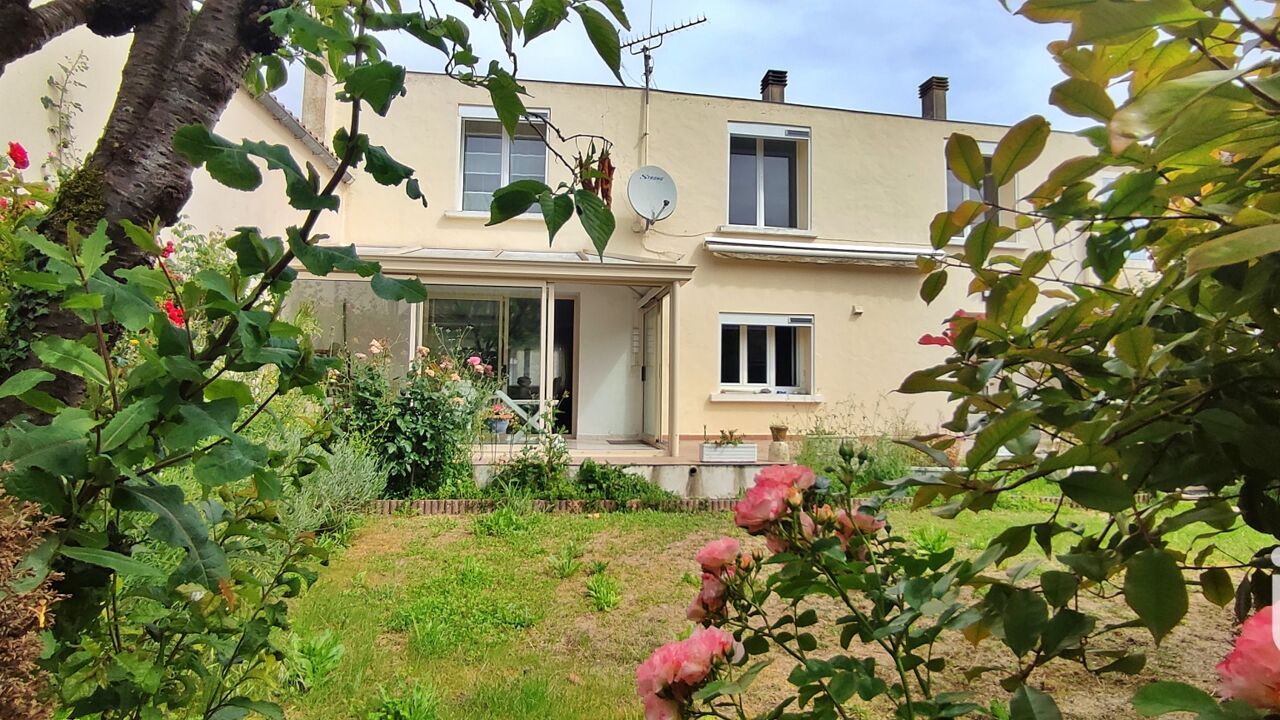 maison 8 pièces 212 m2 à vendre à Aigrefeuille-d'Aunis (17290)