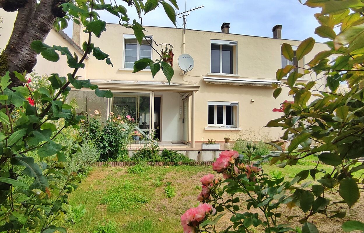 maison 8 pièces 212 m2 à vendre à Aigrefeuille-d'Aunis (17290)