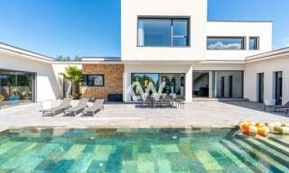 Maison 6 Pièces 300 m² à vendre à Nîmes (30000)