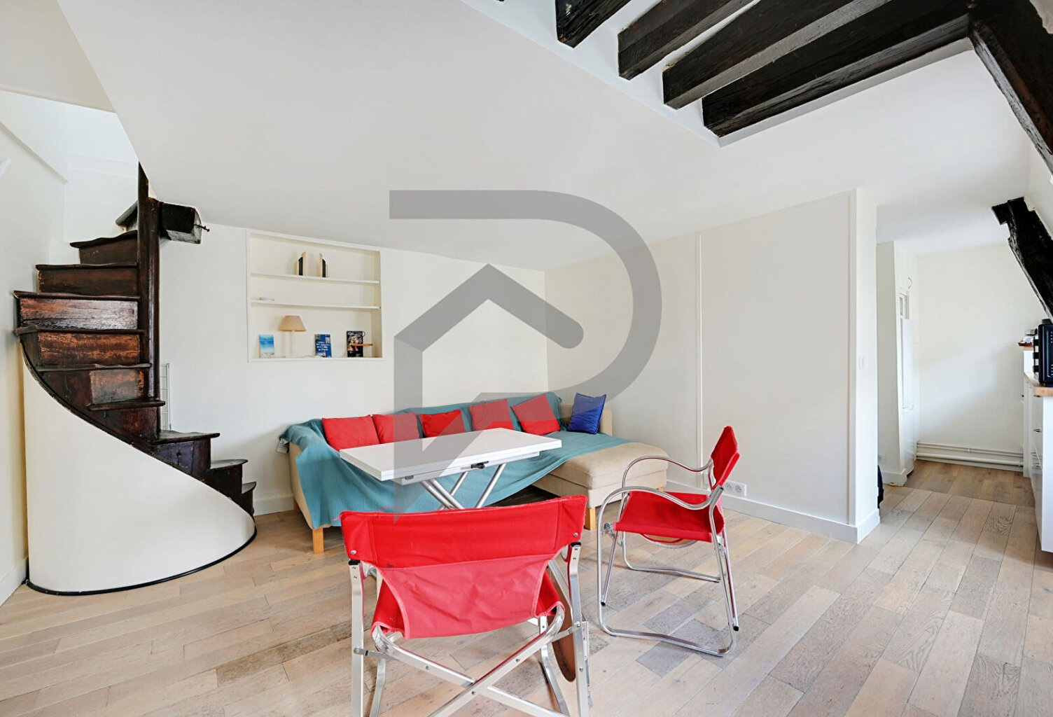 CHARMANT DUPLEX PALAIS ROYAL — photo 1