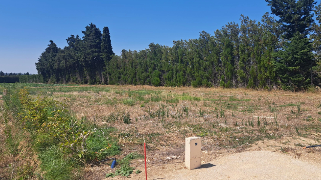 terrain  pièces 800 m2 à vendre à L'Isle-sur-la-Sorgue (84800)