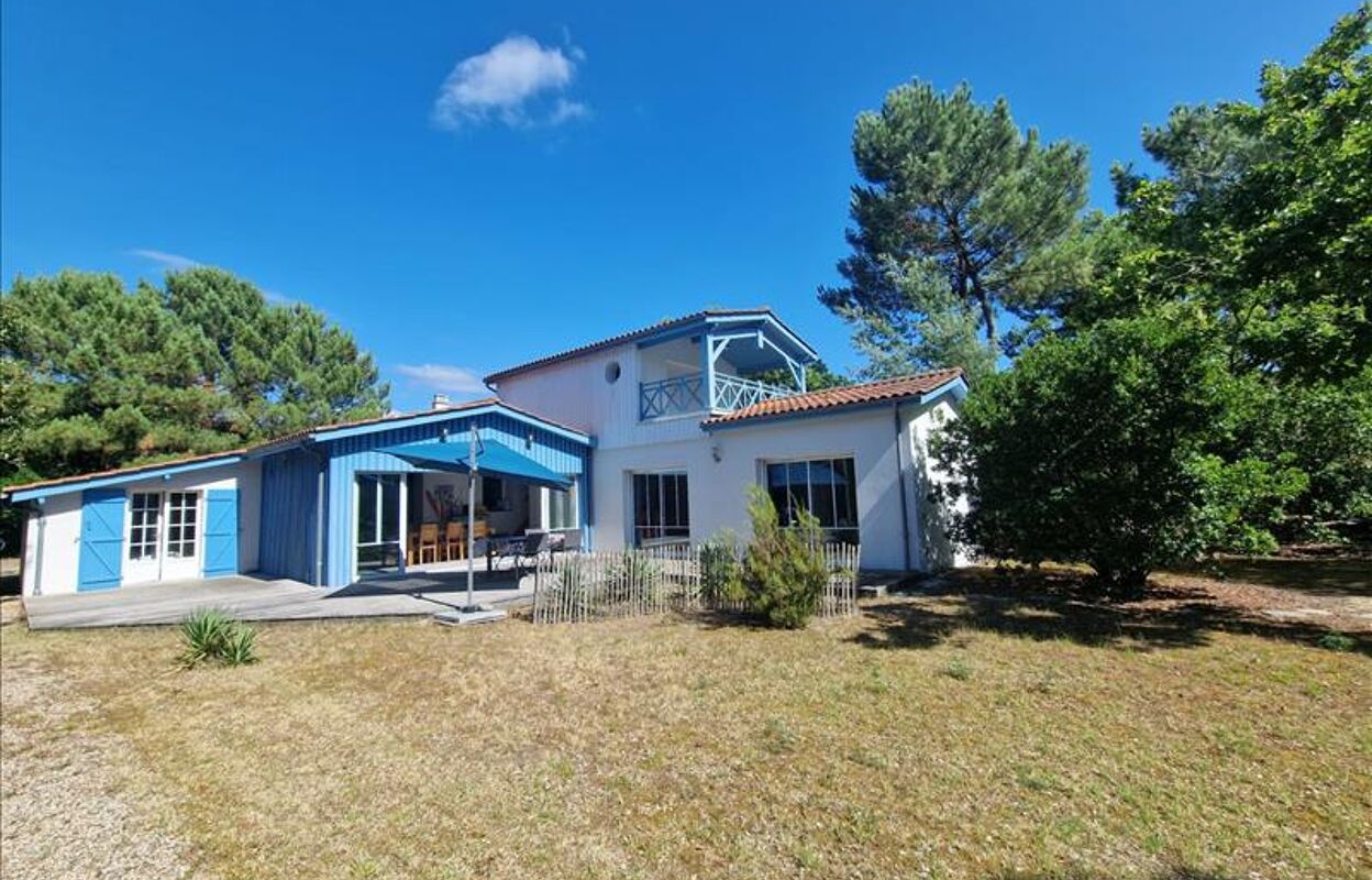 maison 7 pièces 199 m2 à vendre à Lège-Cap-Ferret (33950)