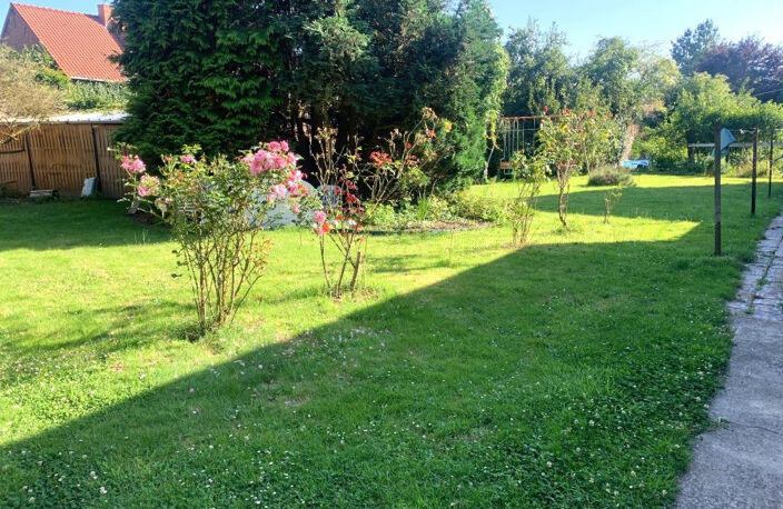 Ensemble immobilier composé de trois lots, le tout bâti sur — photo 5