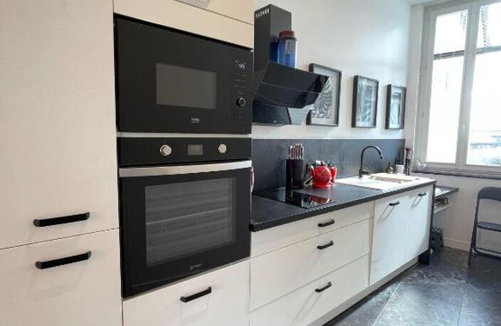 Location appartement 2 pièces 52 m² à Saintes (17100) — photo 4