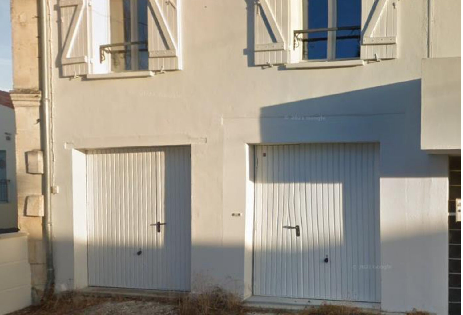 GARAGE — photo 1