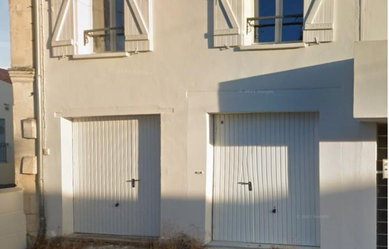 garage  pièces 20 m2 à louer à Saintes (17100)