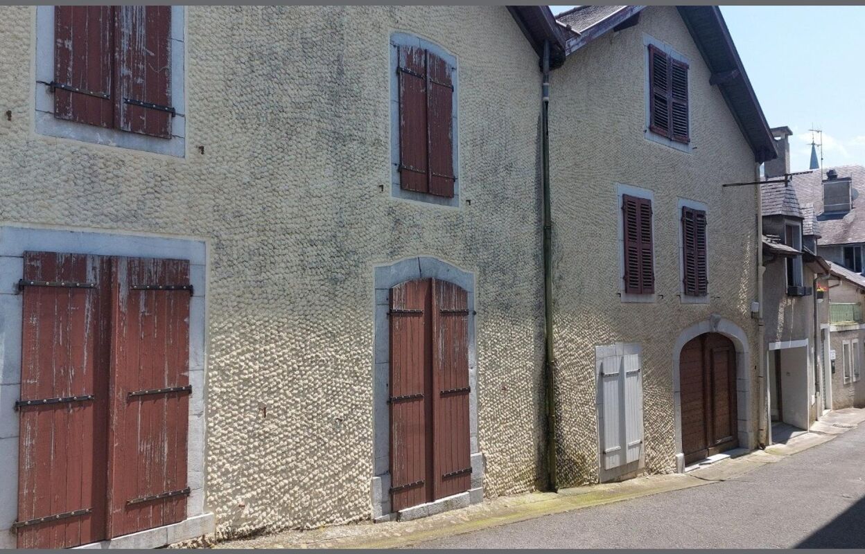 immeuble  pièces 270 m2 à vendre à Arudy (64260)