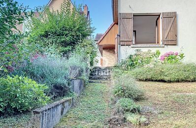 vente maison 230 000 € à proximité de La Chapelle-Saint-Ursin (18570)