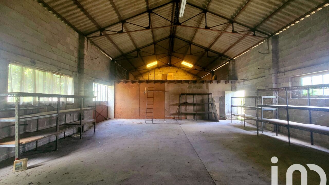 garage  pièces 160 m2 à vendre à Lencloître (86140)