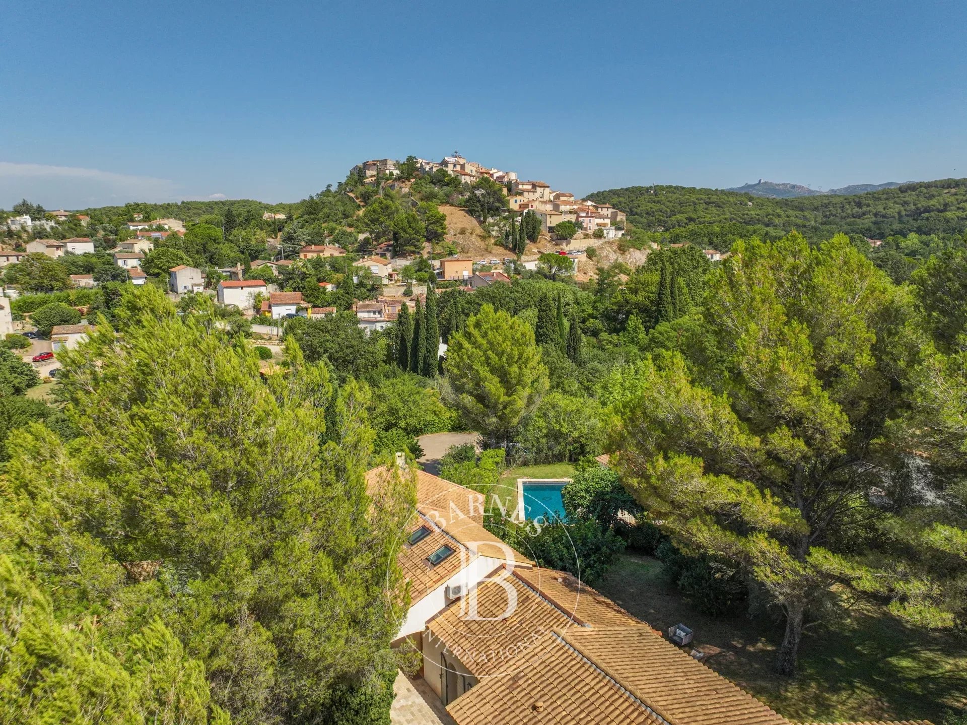 Villa / Maison 7 pièces  à vendre Aix-en-Provence 13100