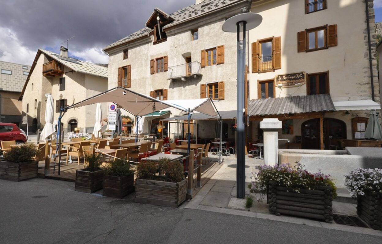 commerce 3 pièces 155 m2 à vendre à La Salle-les-Alpes (05240)