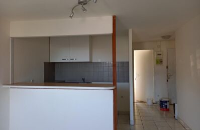 location appartement 395 € CC /mois à proximité de Dun-le-Palestel (23800)