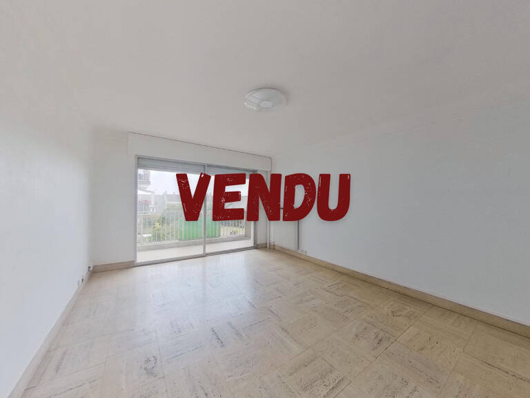 CAEN CENTRE - APPARTEMENT A VENDRE DE 3 PIECES PRINCIPALES A — photo 1