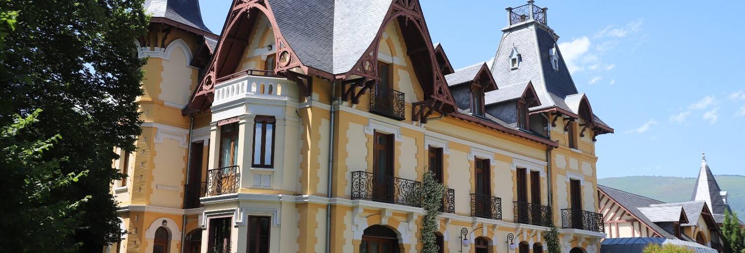 Maison 26 Pièces 1000 m² à vendre à Foix (09000)