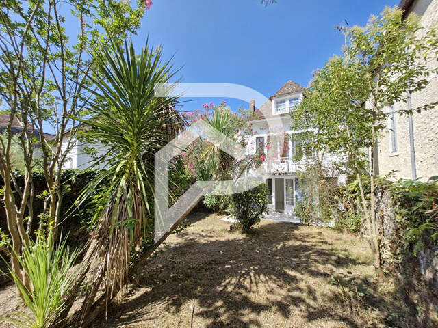 Maison de ville avec jardin centre Orthez 6 pièces 165 m² — photo du bien