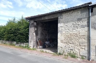 vente maison 69 800 € à proximité de Saint-Fort-sur-Gironde (17240)