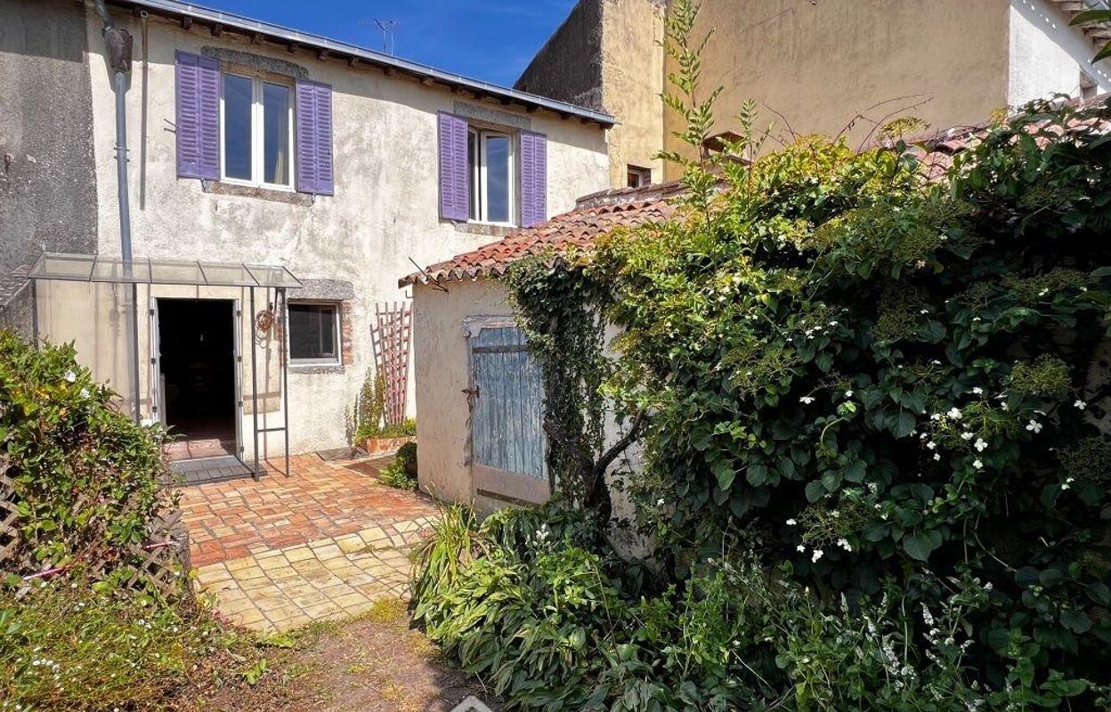 maison 4 pièces 116 m2 à vendre à Fénery (79450)