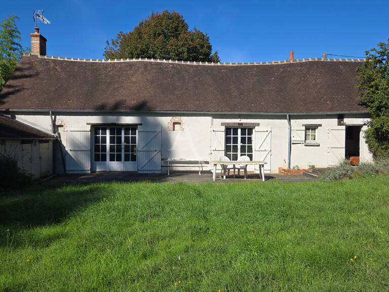 Maison Les Bordes 7 pièce(s) 183 m2 — photo 1
