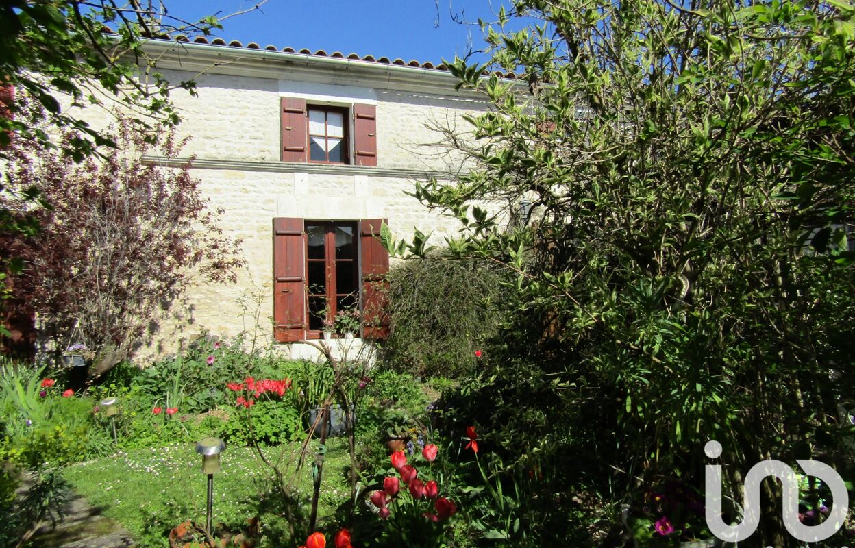 maison 8 pièces 187 m2 à vendre à Le Gua (17600)