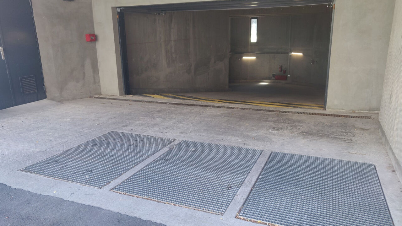 garage  pièces 15 m2 à louer à Annecy (74000)