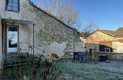 vente maison 79 500 € à proximité de Roumazières-Loubert (16270)