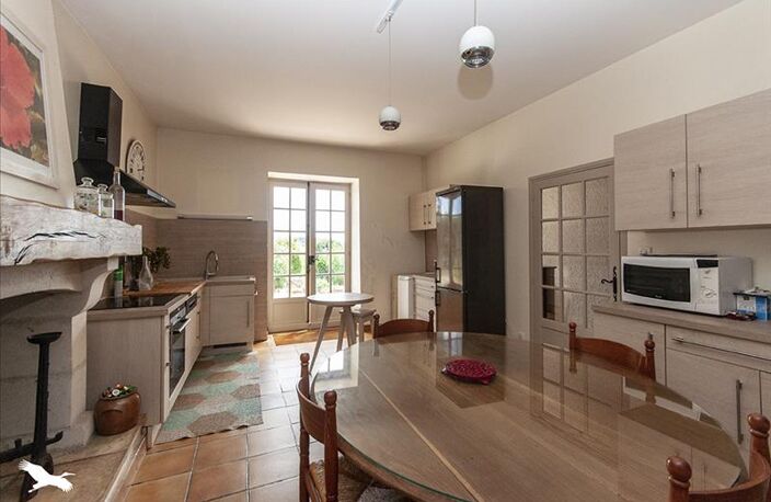 Maison en pierre de 8 pièces principales — photo 3