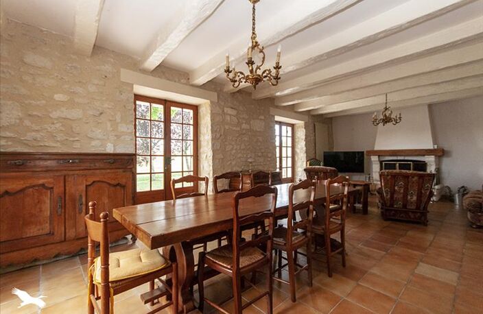 Maison en pierre de 8 pièces principales — photo 4