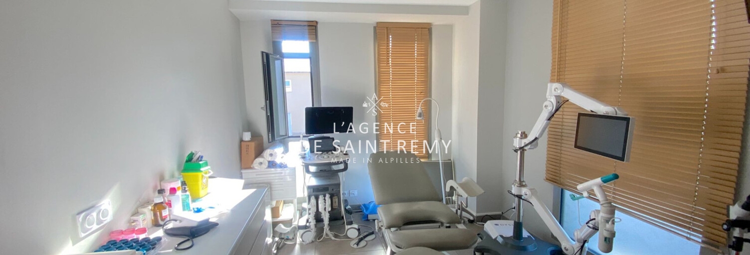 Commerce  120 m² à vendre à Saint-Rémy-de-Provence (13210)