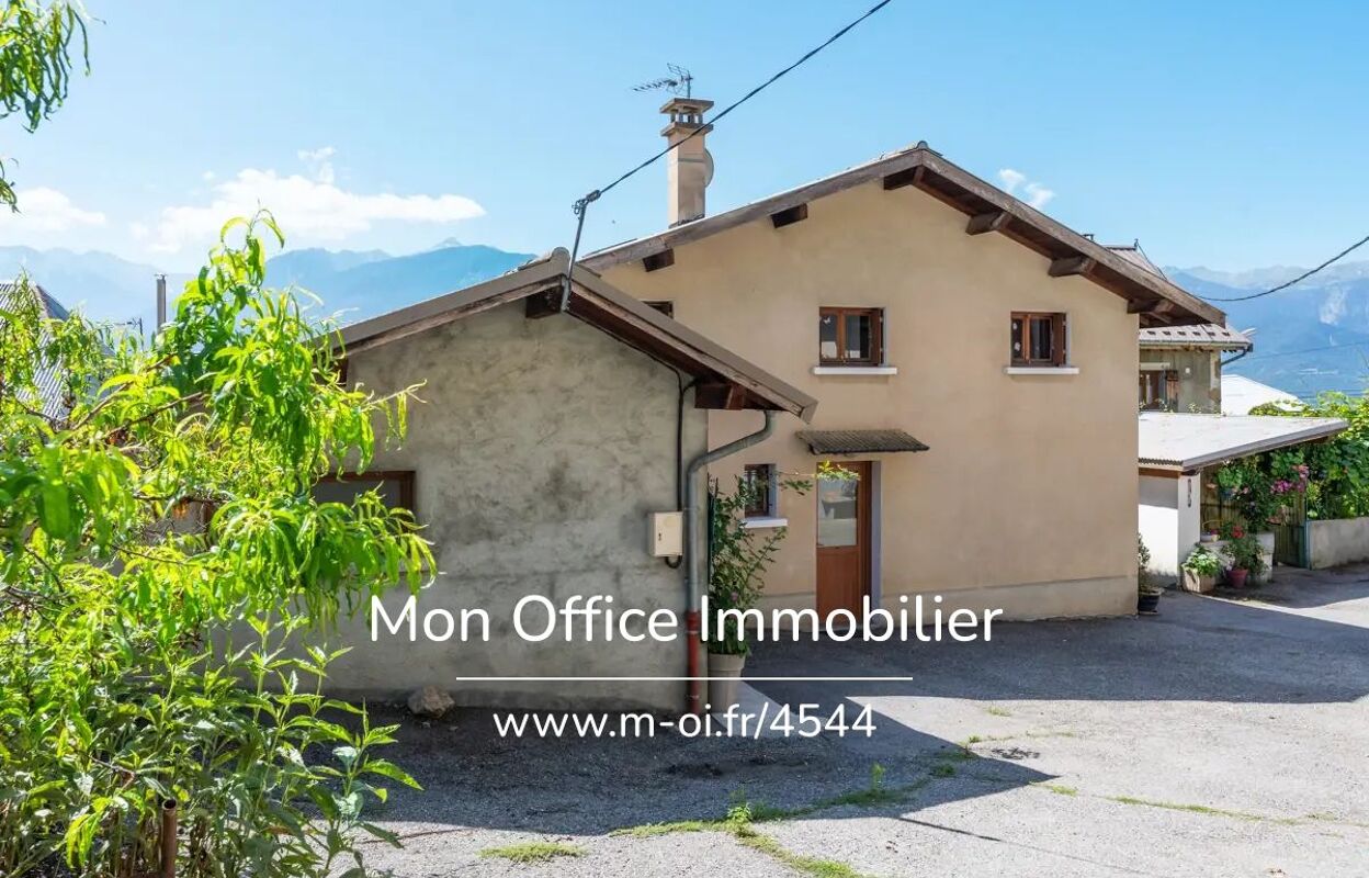 maison 6 pièces 115 m2 à vendre à Embrun (05200)