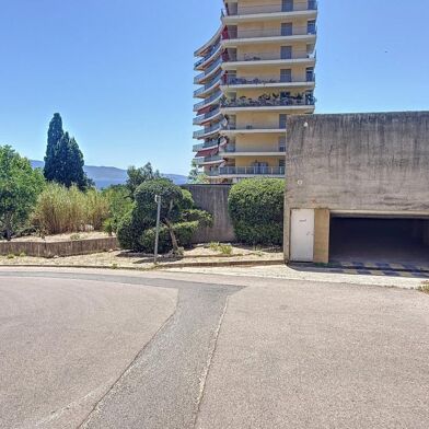 Garage  160 €