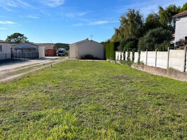Terrain À Vendre sur Meschers sur Gironde — photo du bien