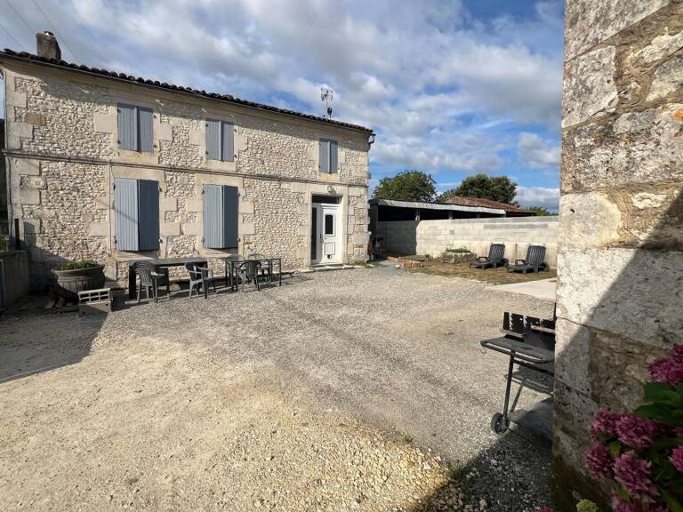 Maison Charentaise sur Saint André de lidon — photo 1