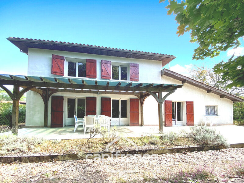 Villa / Maison 7 pièces  à vendre Saint-Aubin-de-Médoc 33160