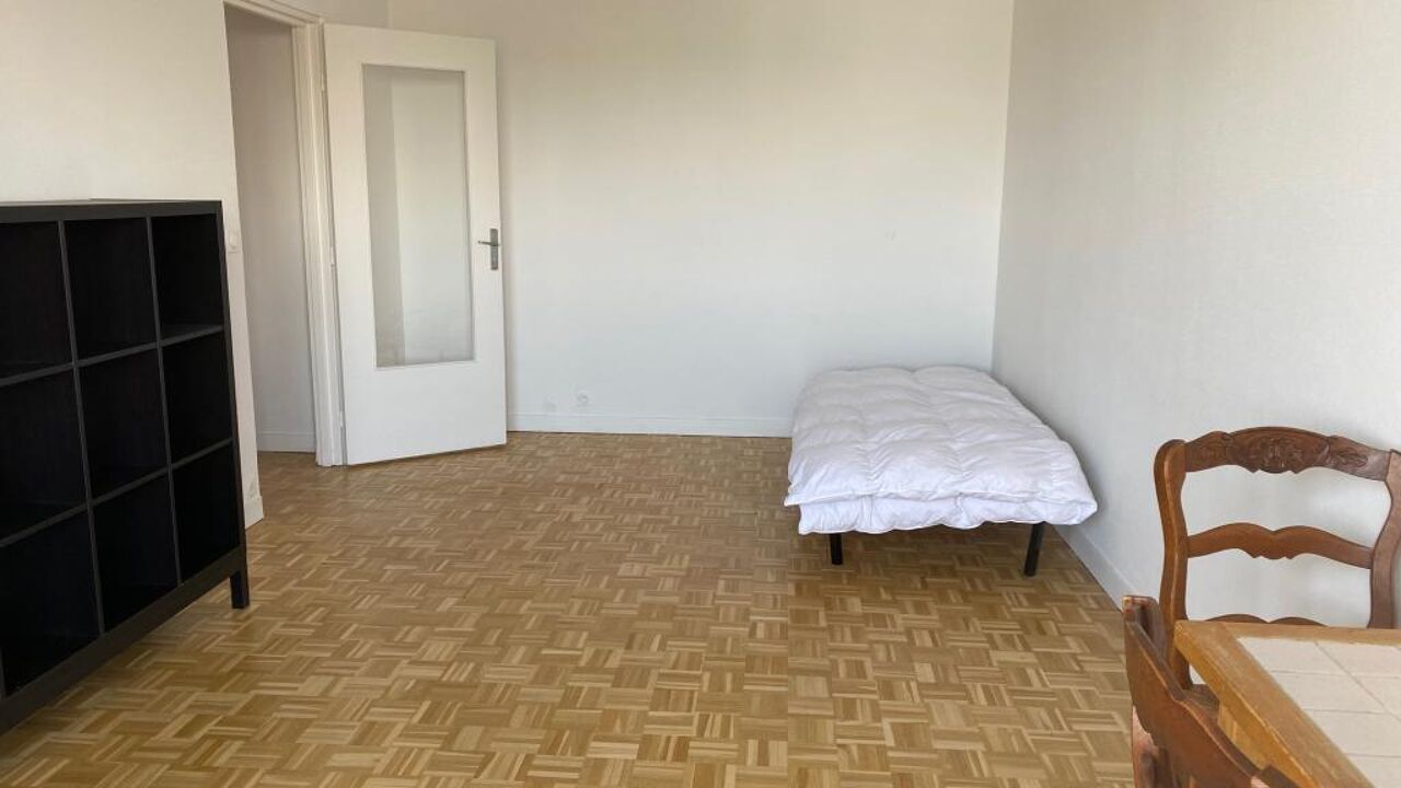 appartement 2 pièces 46 m2 à louer à Chevilly-Larue (94550)