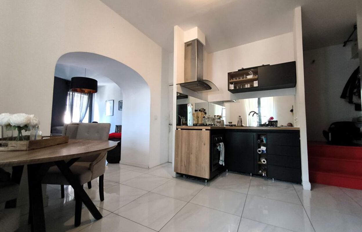 maison 6 pièces 127 m2 à vendre à Laudun-l'Ardoise (30290)