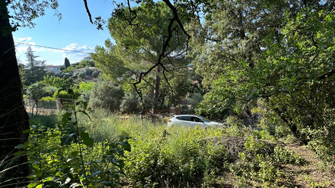 terrain  pièces 630 m2 à vendre à Draguignan (83300)