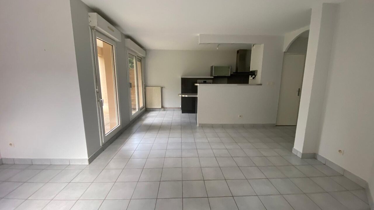 appartement 2 pièces 54 m2 à louer à Saint-Genis-Laval (69230)