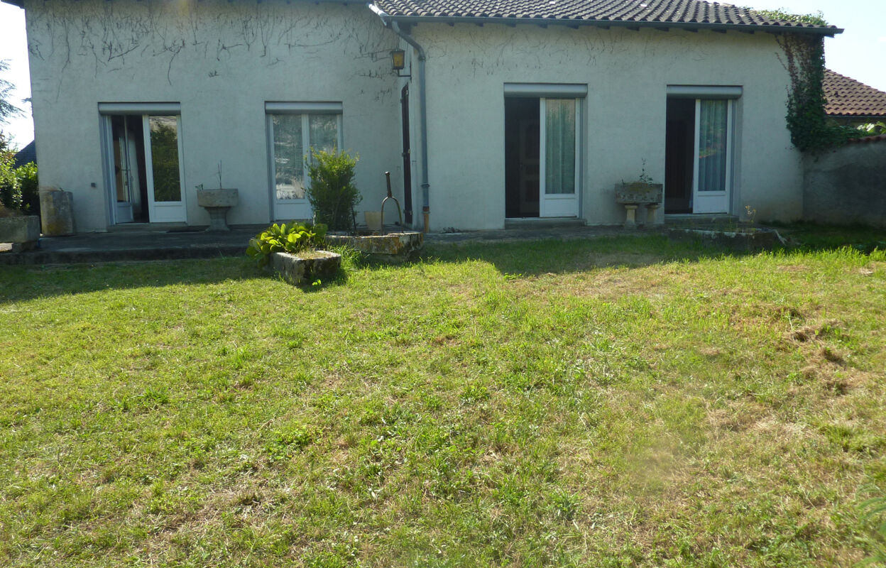 maison 6 pièces 160 m2 à vendre à Montmorillon (86500)