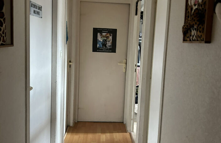 T3 parfait état en hyper centre de Nay au calme — photo 5