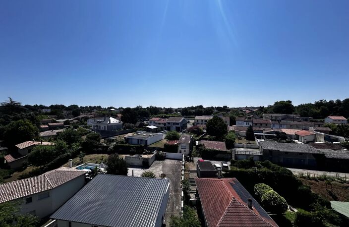 Appartement T3 toit terrasse — photo 3